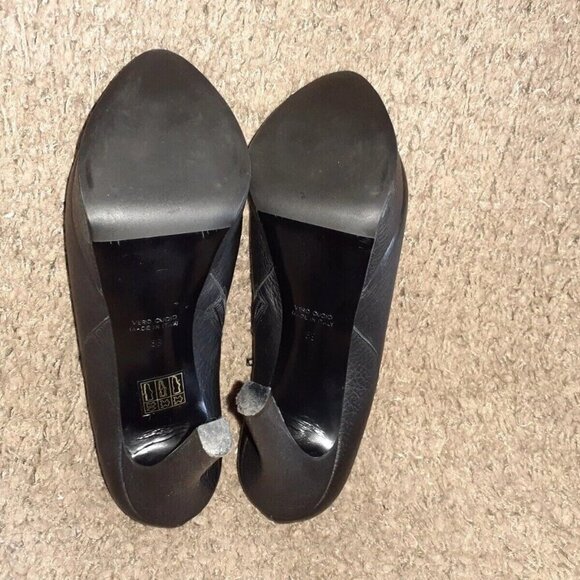LA CANADIENNE-Black Leather w/Silver Studded Booties/Shooties-Sz 39-Near Mint - Picture 8 of 8